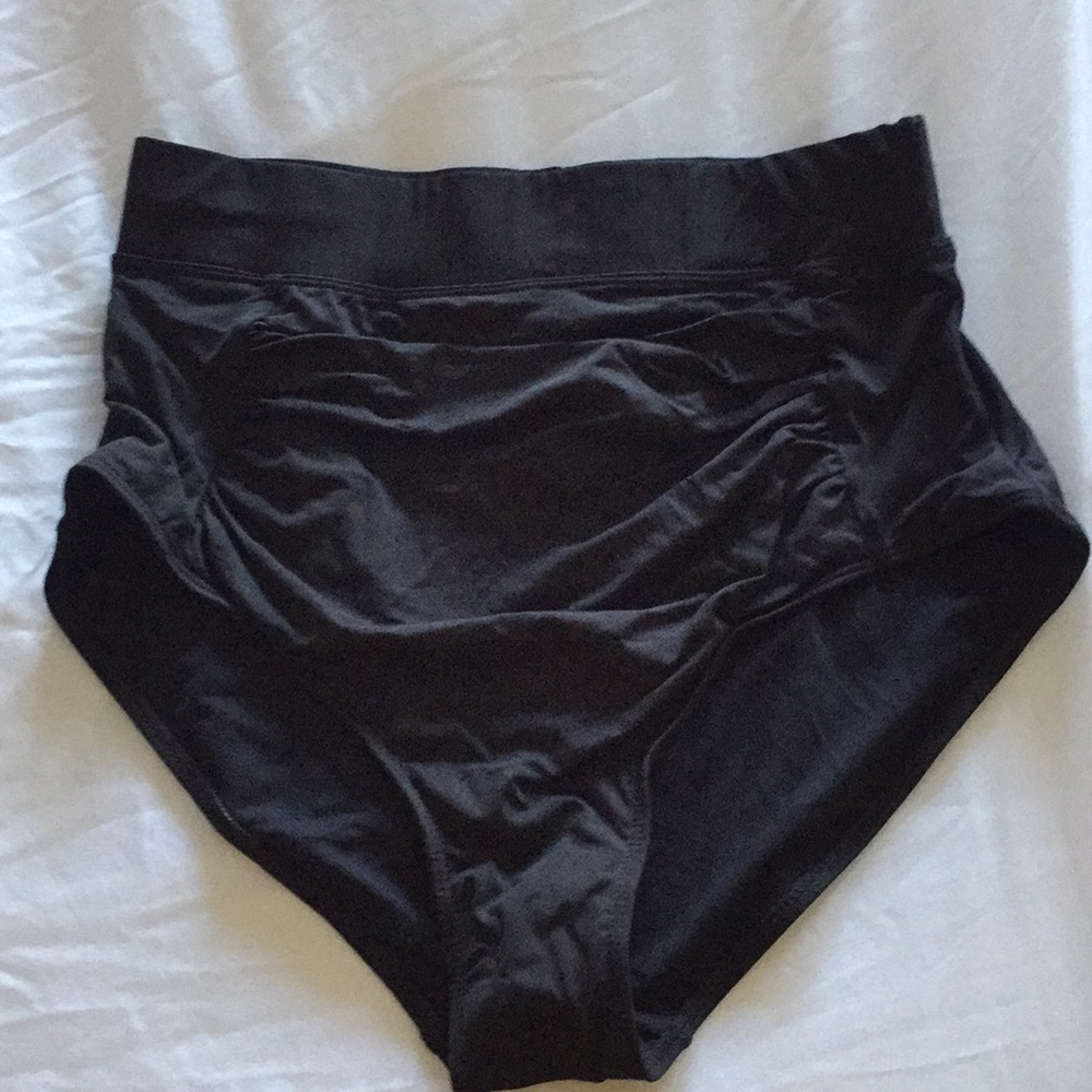 COPY - Brand new, high waisted bikini bottom